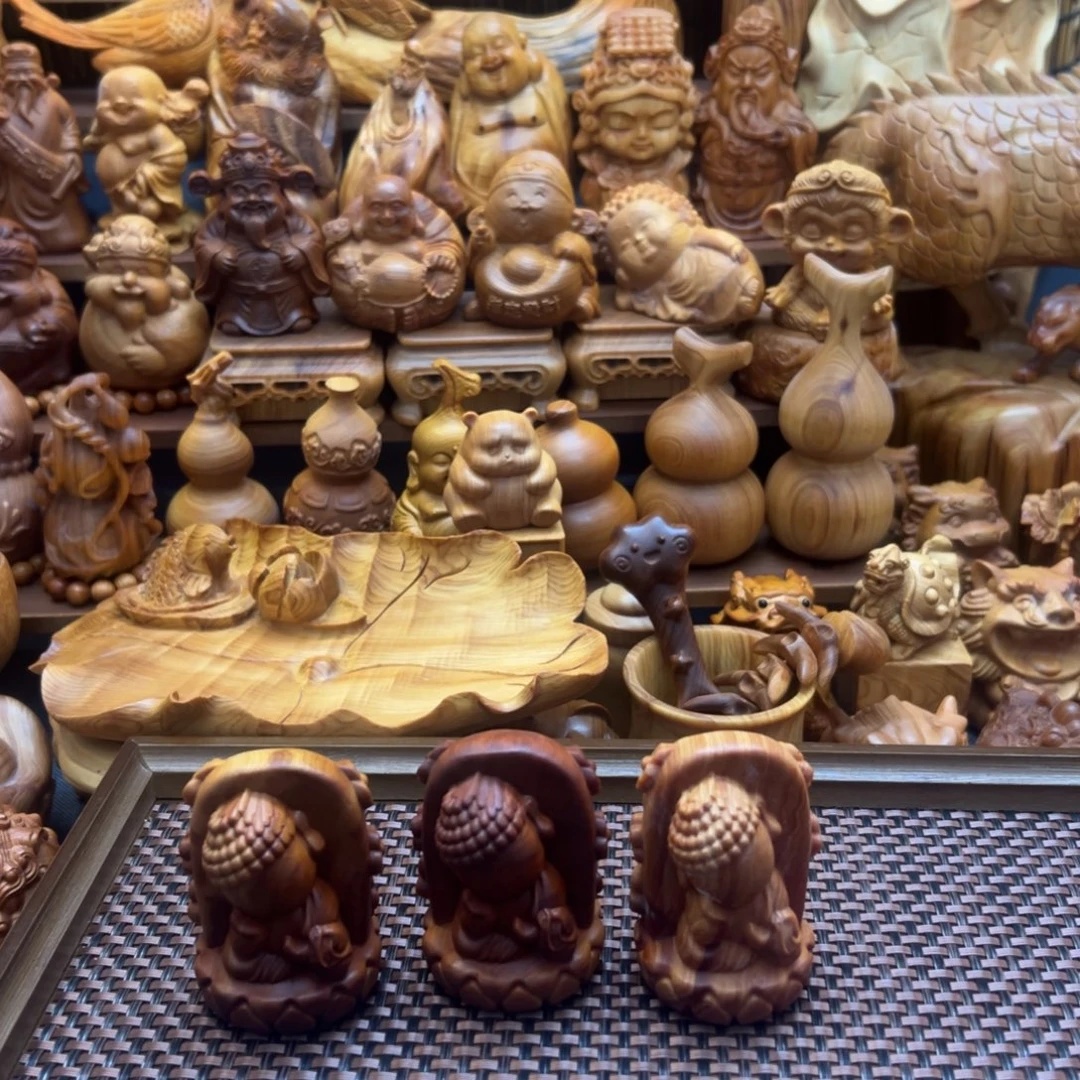 橄***情柏木（崖柏）手把件