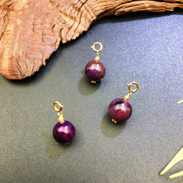 【圣芭黎】天然舒俱来吊坠圆珠帝王紫18K8-D1295多样性发一