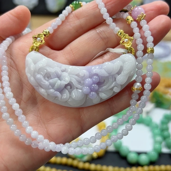 颈饰未镶嵌翡翠吊坠