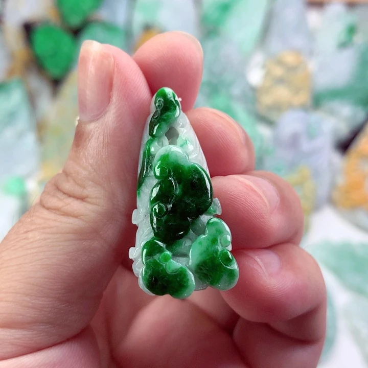 翡翠未镶嵌吊坠(不含链)