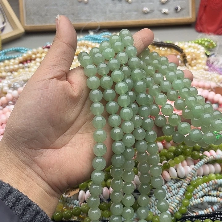 玛瑙/玉髓珠宝半成品未镶嵌一条10mm东陵玉几颗有瑕疵