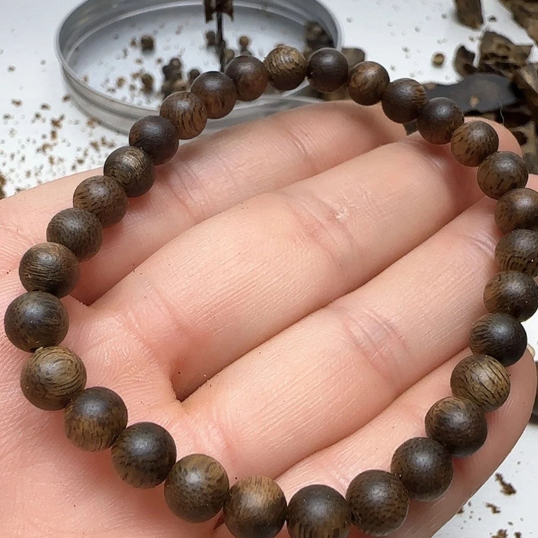 沉香木手串绿棋楠沉香0.6单圈3克