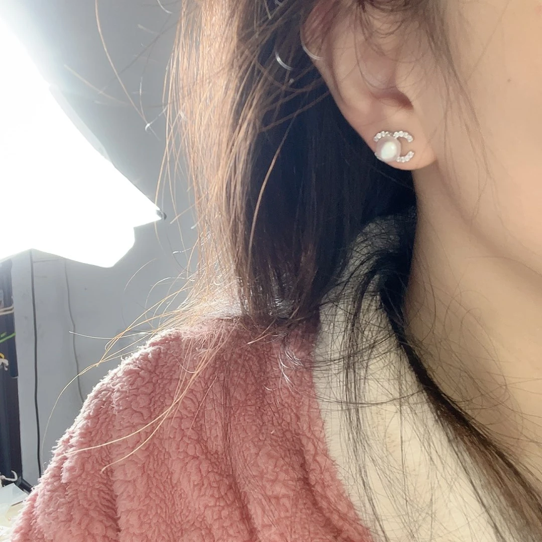 淡水珍珠银S925镶嵌耳饰