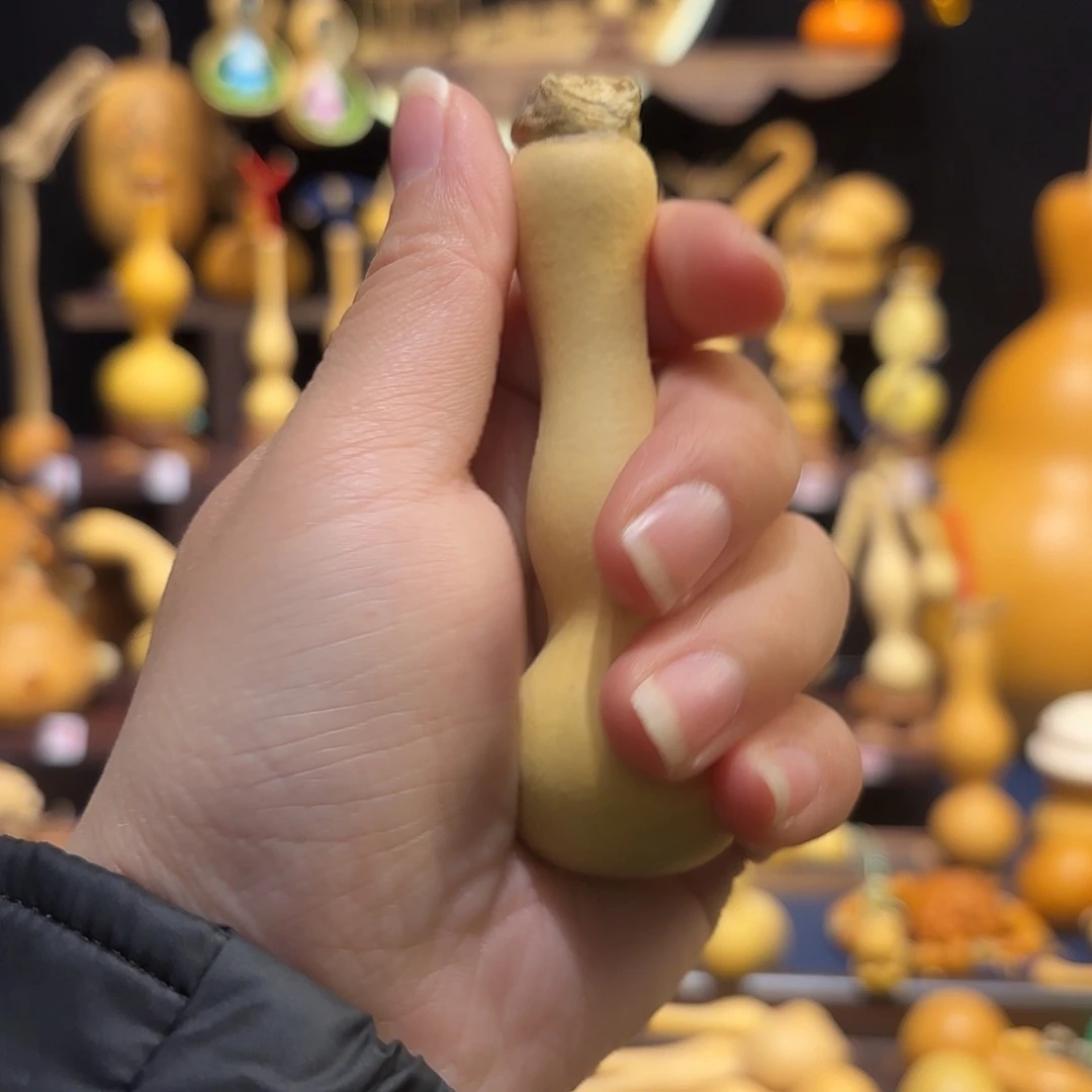 L***N大叶紫檀（黑酸枝木类）