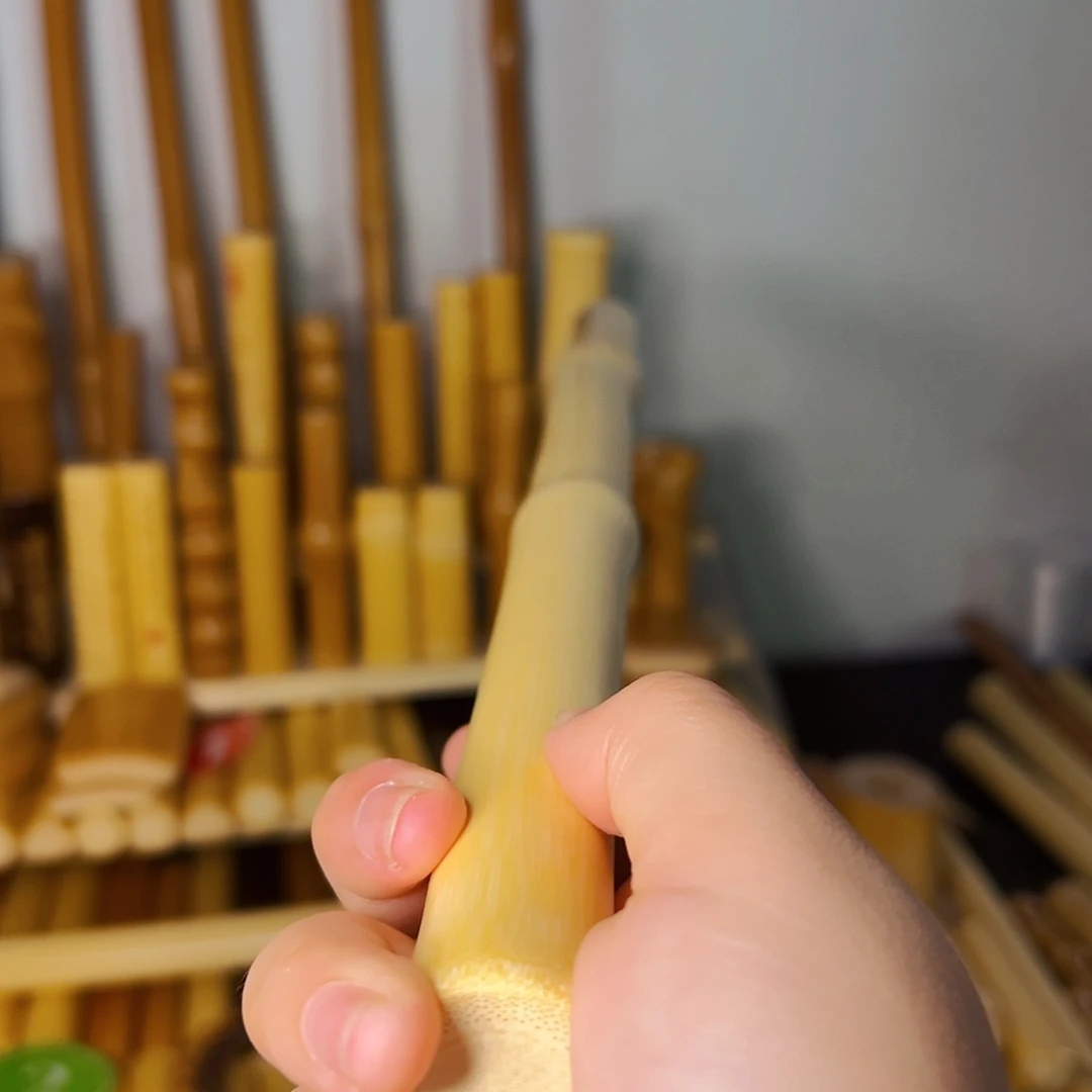 香榧木实心玉竹手把件文玩