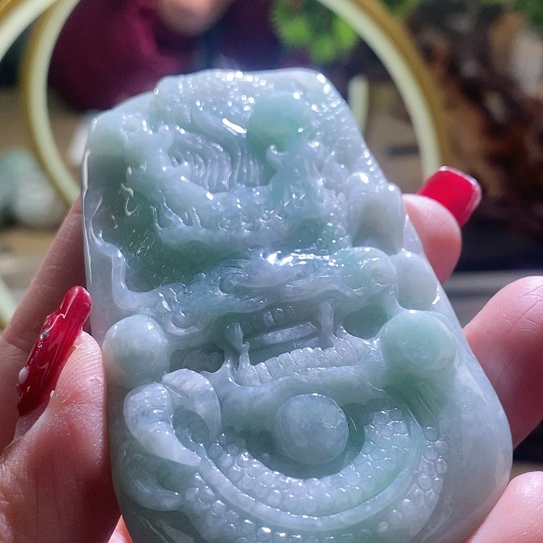 【闪购商品】翡翠颈饰未镶嵌龙牌