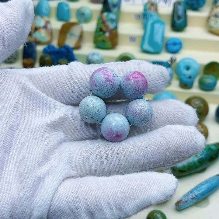 绿松石颈饰未镶嵌