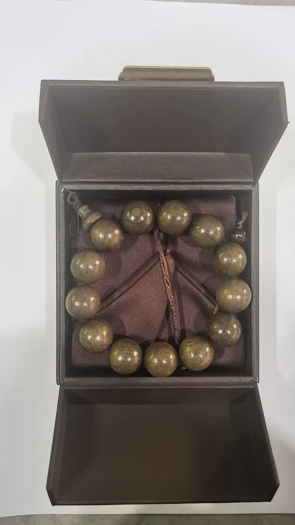 金丝楠木手串天然木料精品制作