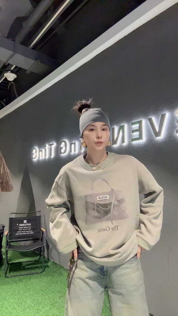 258129：秋季卫衣长袖休闲风印花圆领潮流重工美式加绒