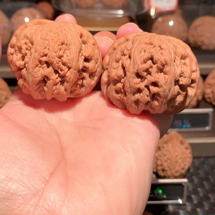 文玩核桃把件粗筋45尺