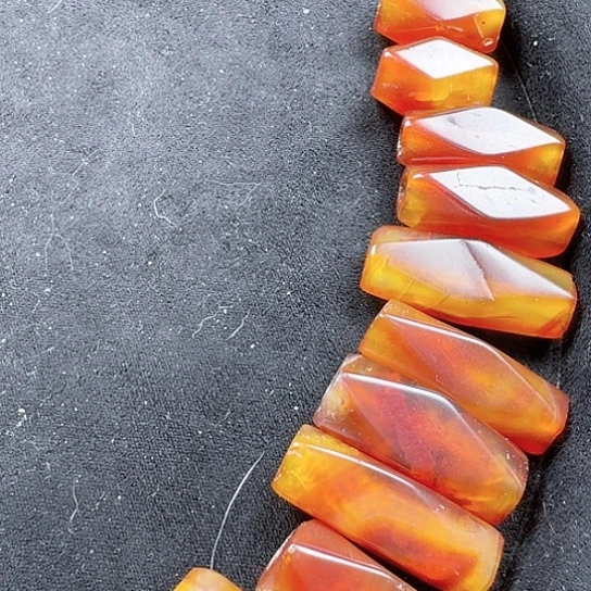 和田玉（糖玉）车挂未镶嵌我****往