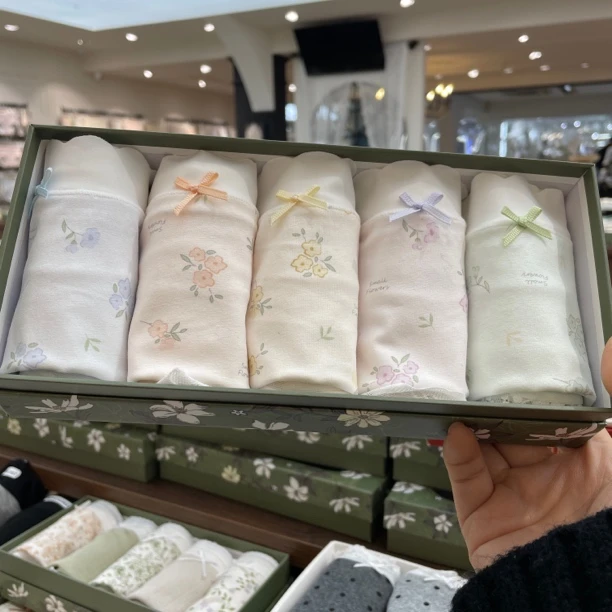 蕾丝拼接中腰女士三角内裤女短裤3679