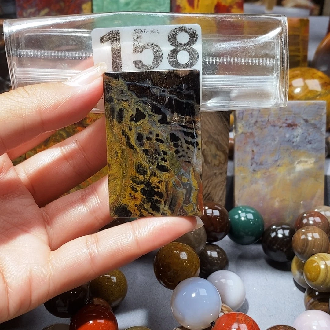 未镶嵌天然北票硅化玉吊坠硅化玉