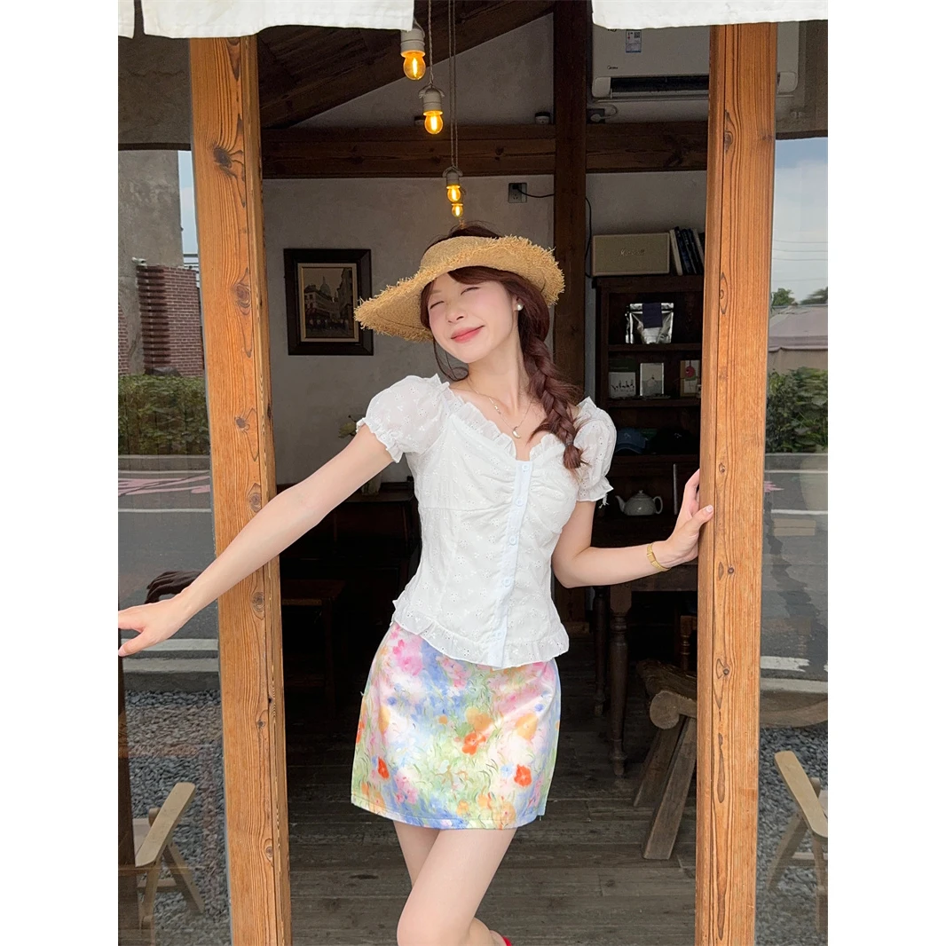 法式甜辣妹2025夏季花边一字肩上衣彩色油画碎花半身裙两件套女