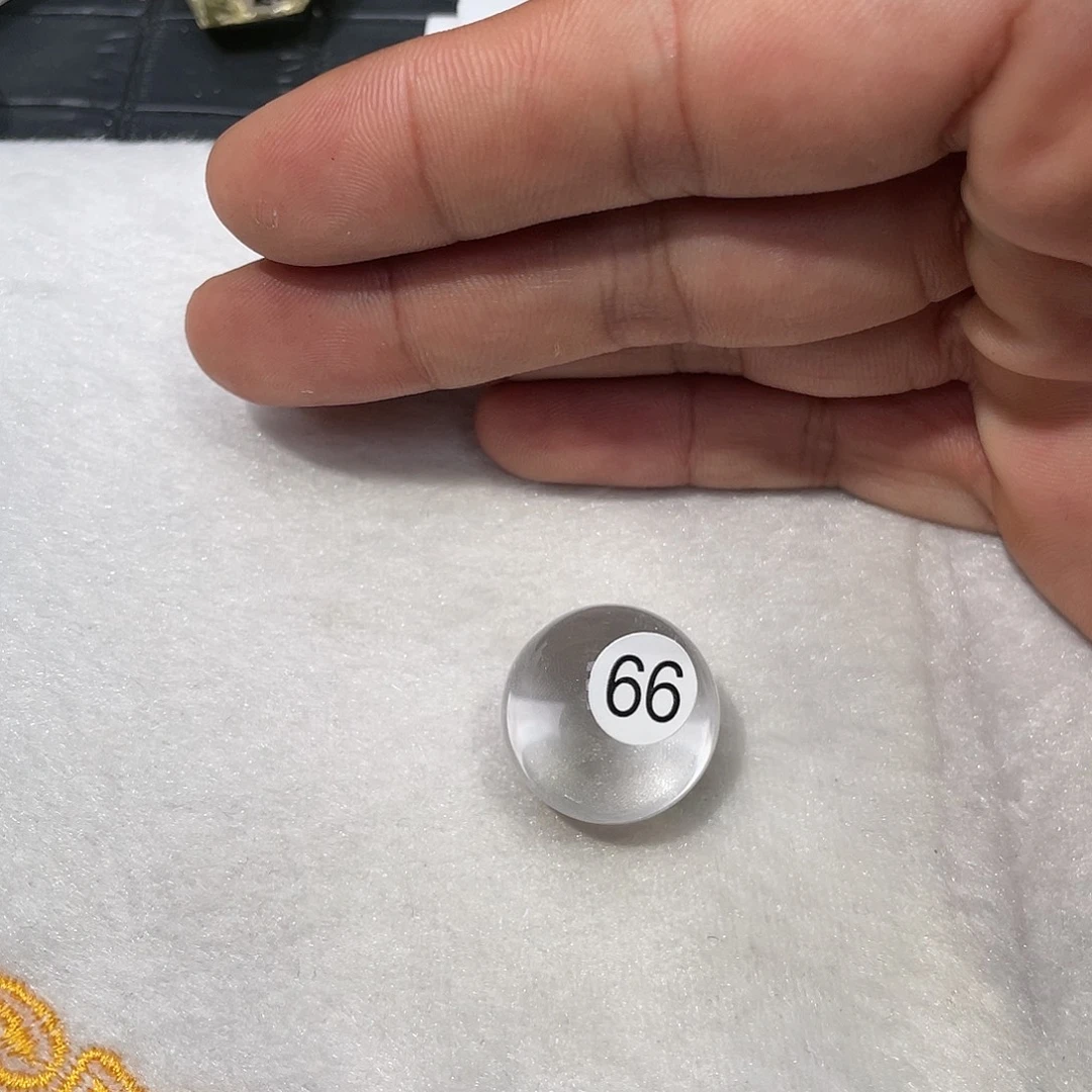 曼***华水晶未镶嵌珠宝半成品微瑕2.0