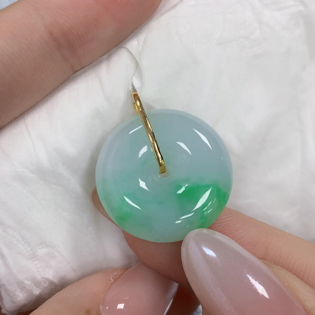 颈饰18K金镶嵌翡翠