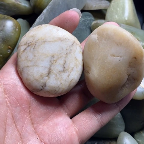 未镶嵌和田玉(糖玉)挂件