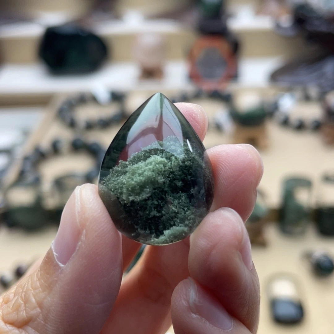 颈饰未镶嵌水晶绿幽灵吊坠