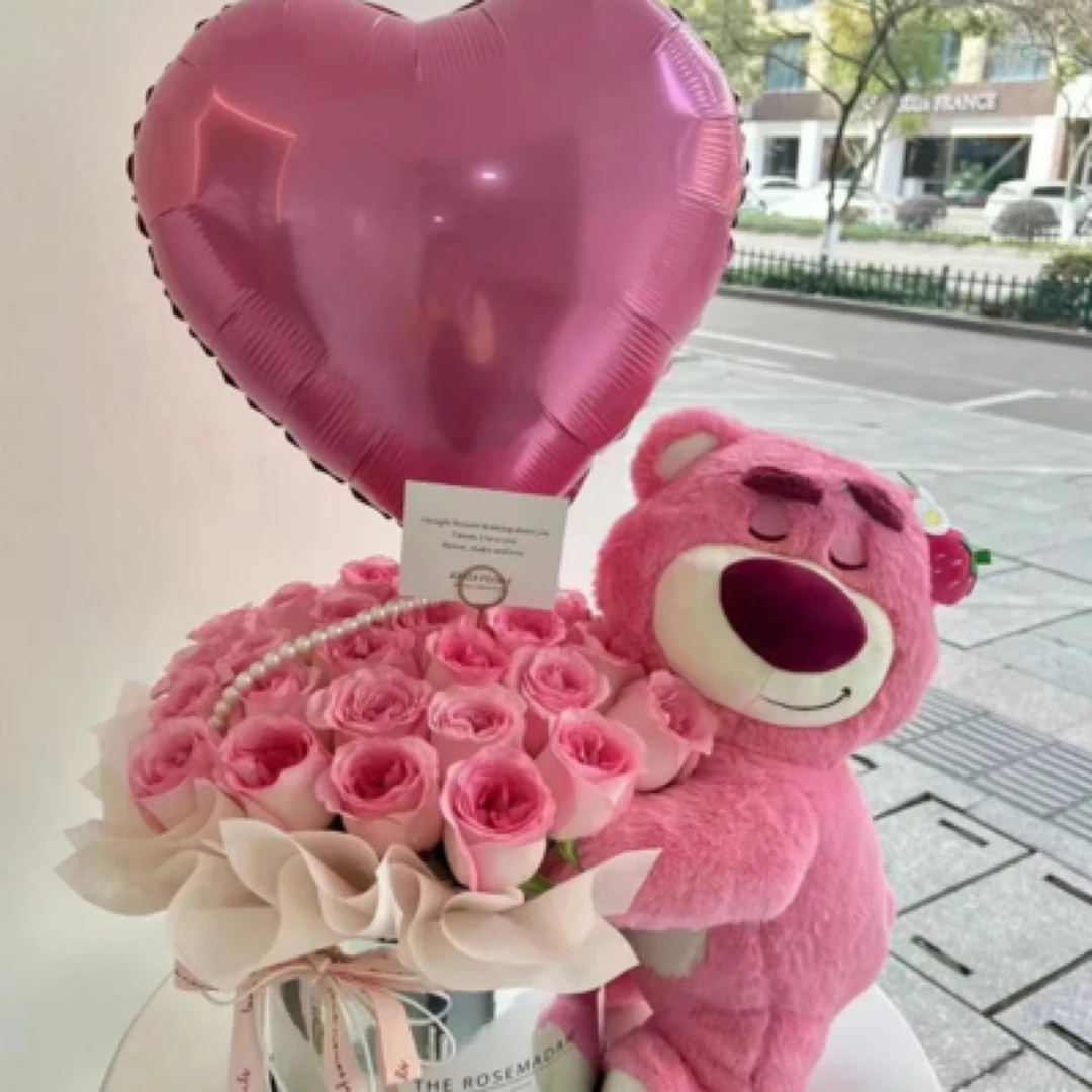 【拥抱你】19朵洛神草莓熊抱抱桶跨年夜生日鲜花送花上门