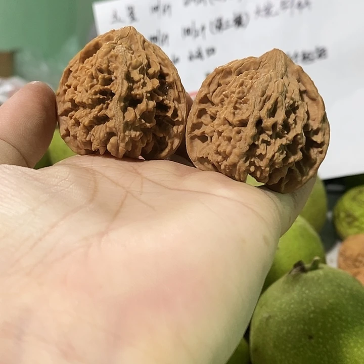 文玩核桃吊坠满天星41小水尖