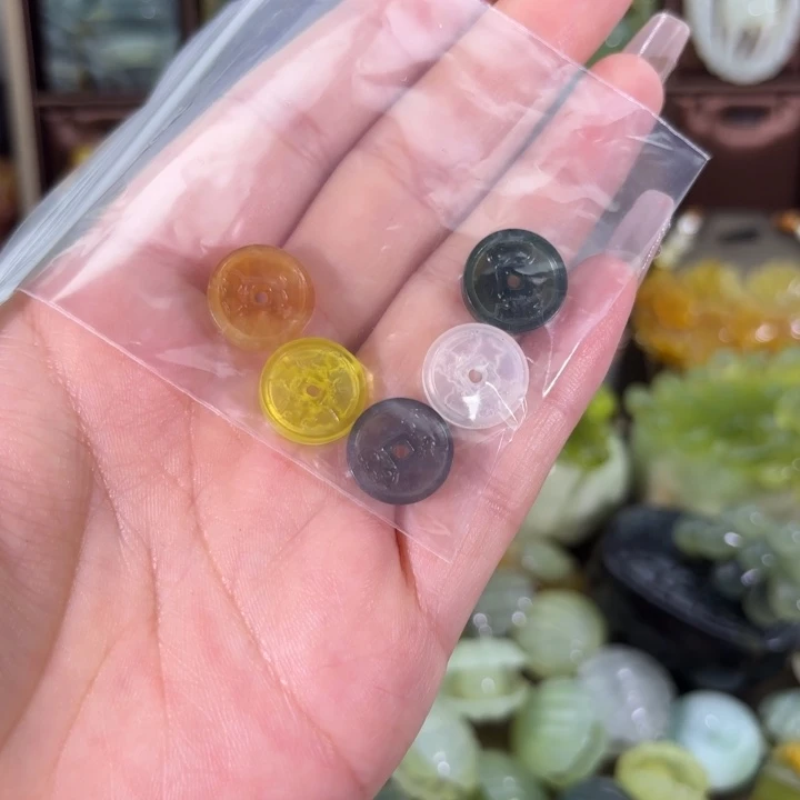 蛇纹石玉未镶嵌颈饰晴*