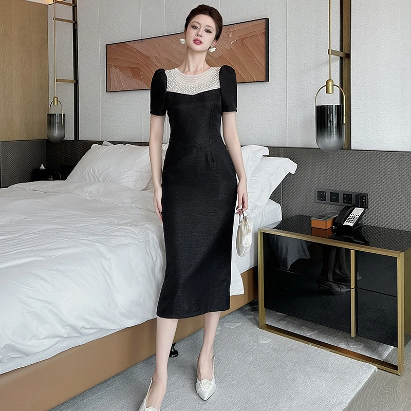 2025夏季新款女装重工设计感珍珠圆领修身显瘦赫本风连衣裙9031