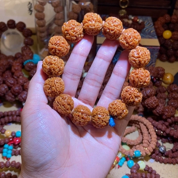 吊坠金刚菩提195半玉化素