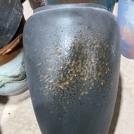 紫砂花盆口21高度41黑色瑕疵