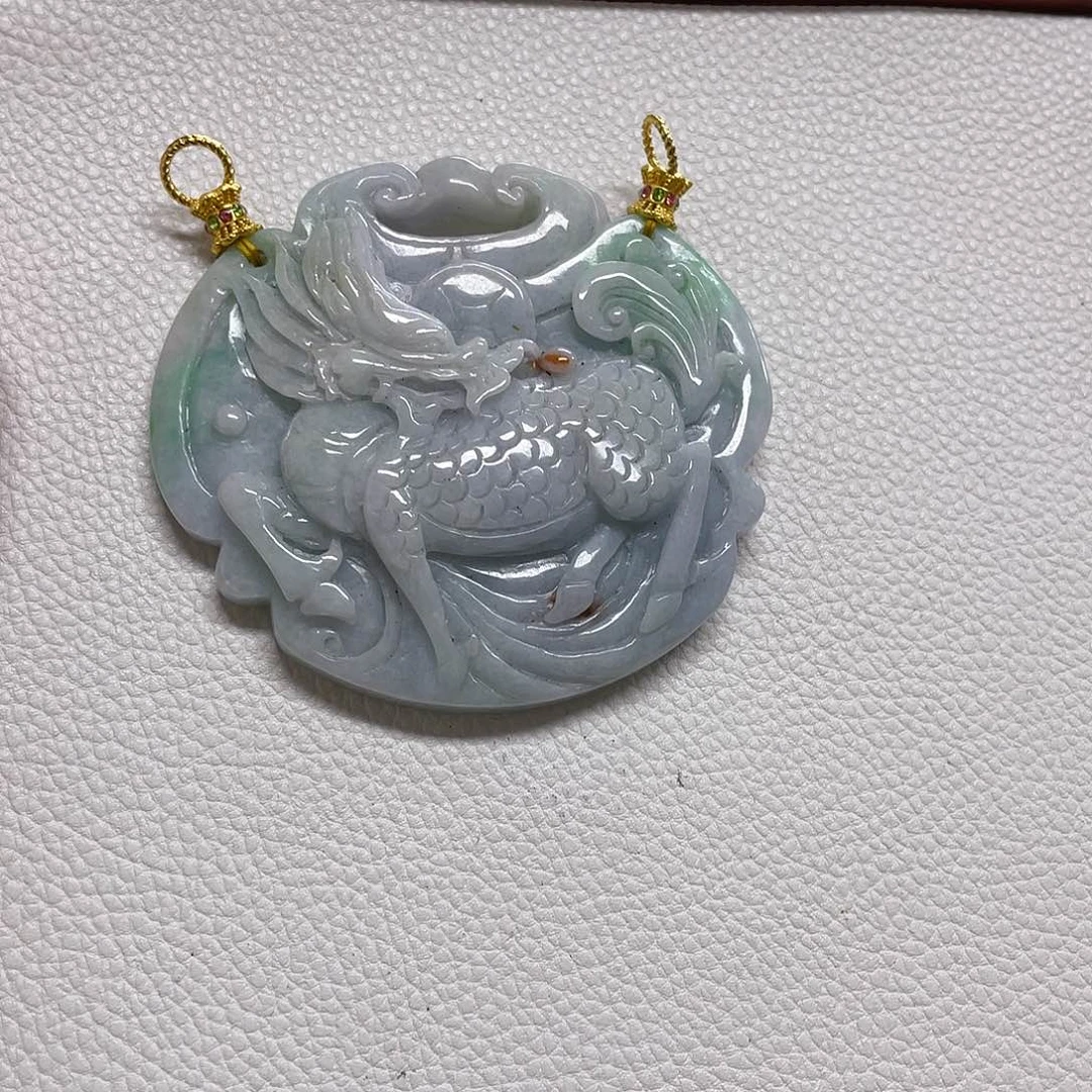 翡翠未镶嵌颈饰吊坠