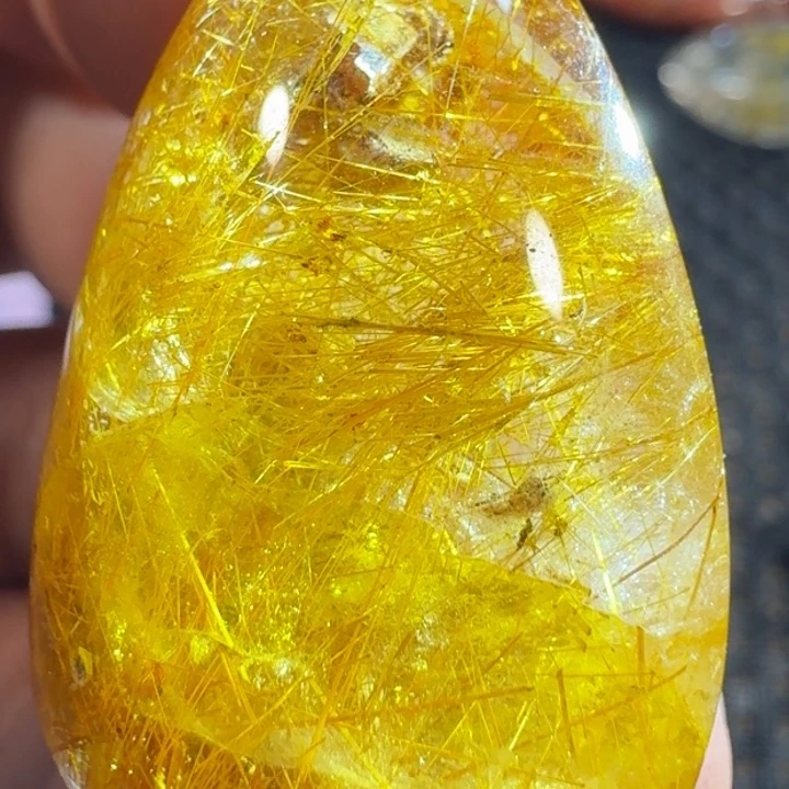 未镶嵌颈饰水晶莲*湖