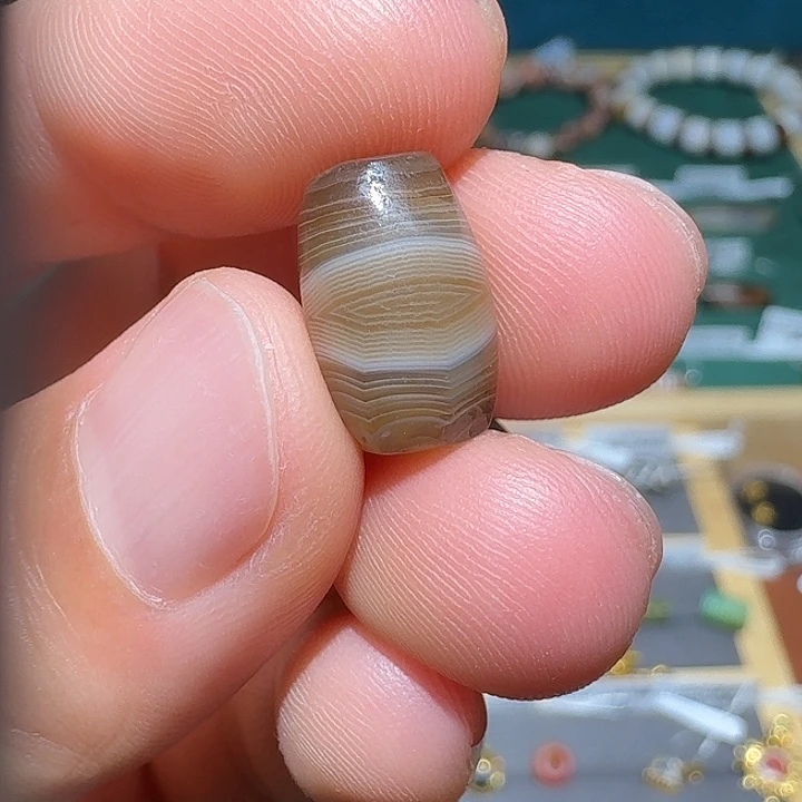 琉璃吊坠(不含链)8.3*13.1mm