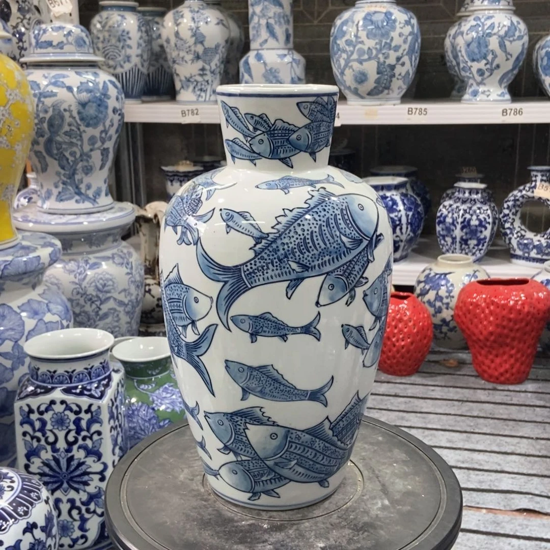 摆件花瓶手绘釉下彩