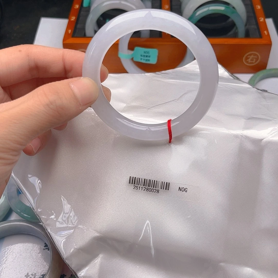 未镶嵌手镯翡翠5556. 23