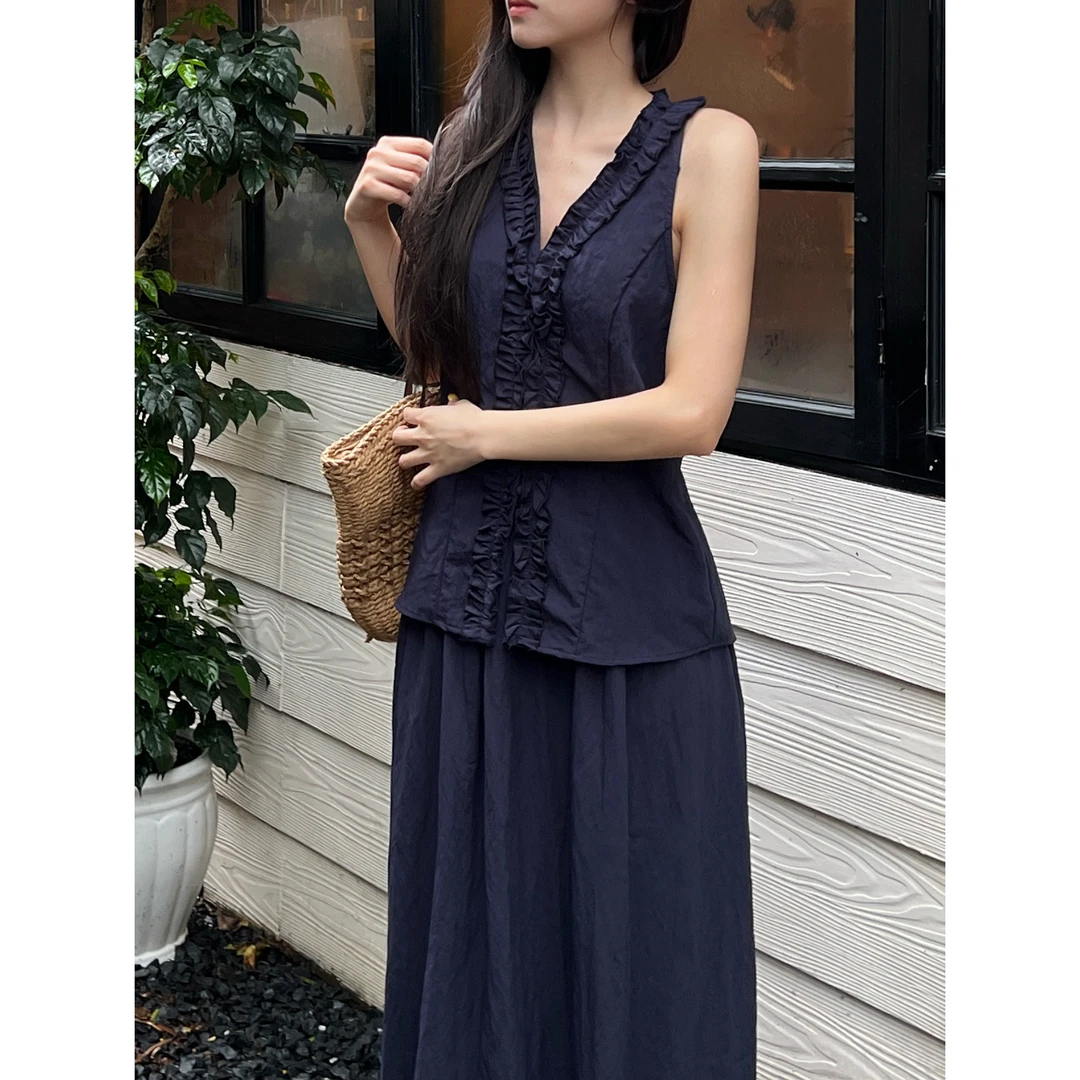 2025夏季新款V领小众不露背设计感无袖上衣+半身长裙气质两件套