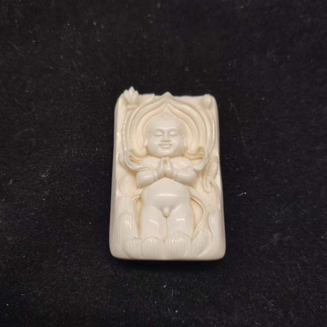 【叶】A00449哪吒吊坠猛犸牙工艺品