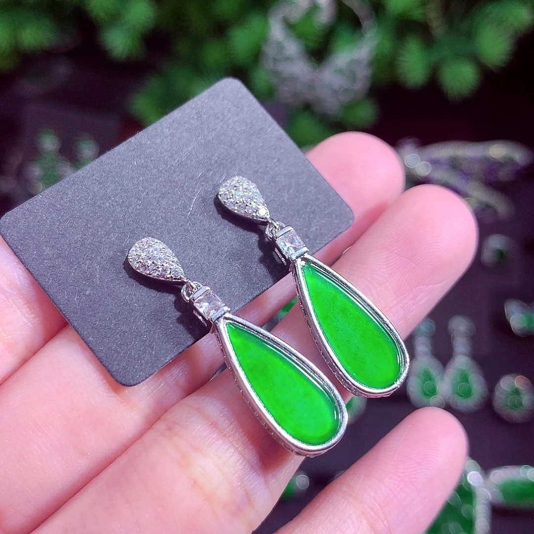 颈饰未镶嵌翡翠天然