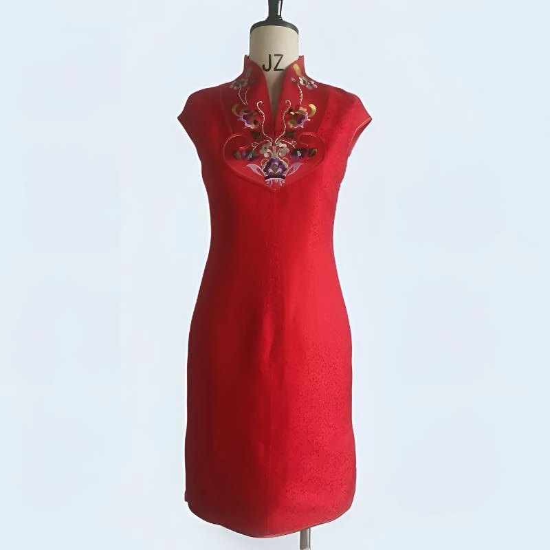 格格断码捡漏-红色真丝锦缎气质修身绣花短旗袍中式0320113124