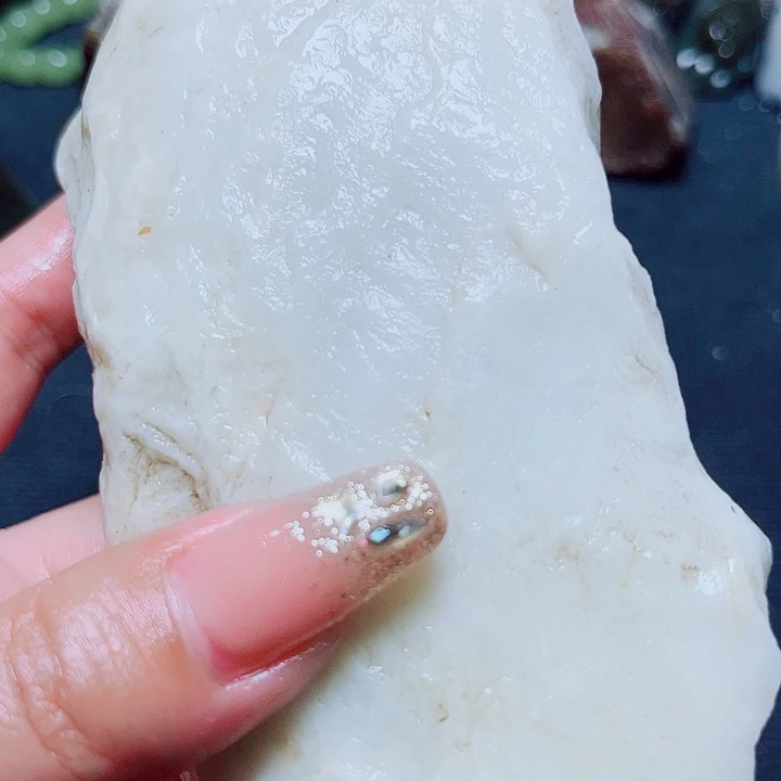 和田玉（糖玉）未镶嵌珠宝奇石