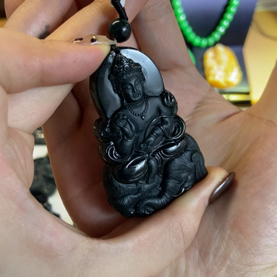 天***鹰翡翠未镶嵌颈饰翡翠
