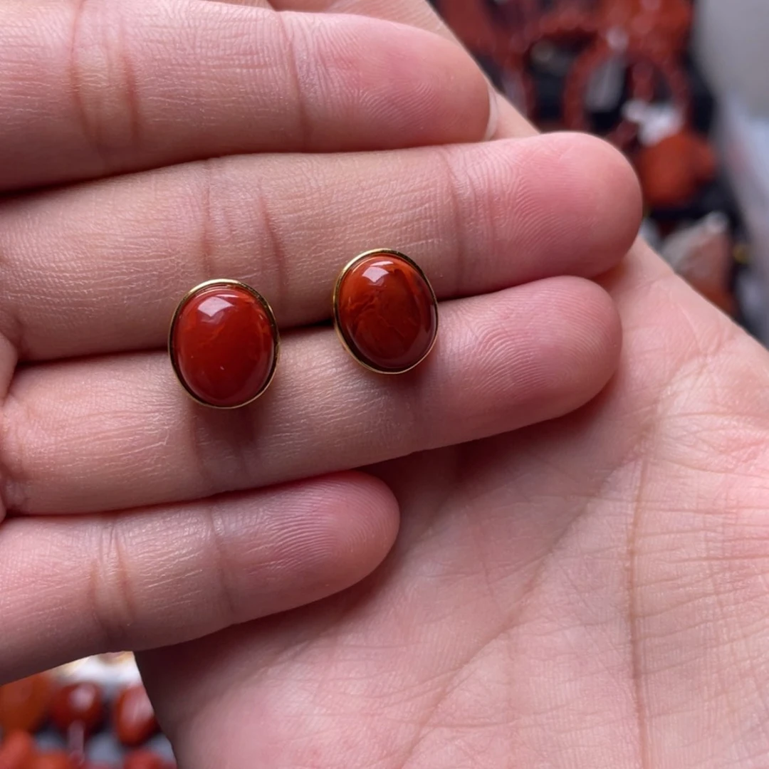 【闪购商品】银S925镶嵌蛋面耳钉南红玛瑙w****5