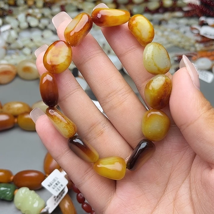 和田玉（糖玉）未镶嵌手链