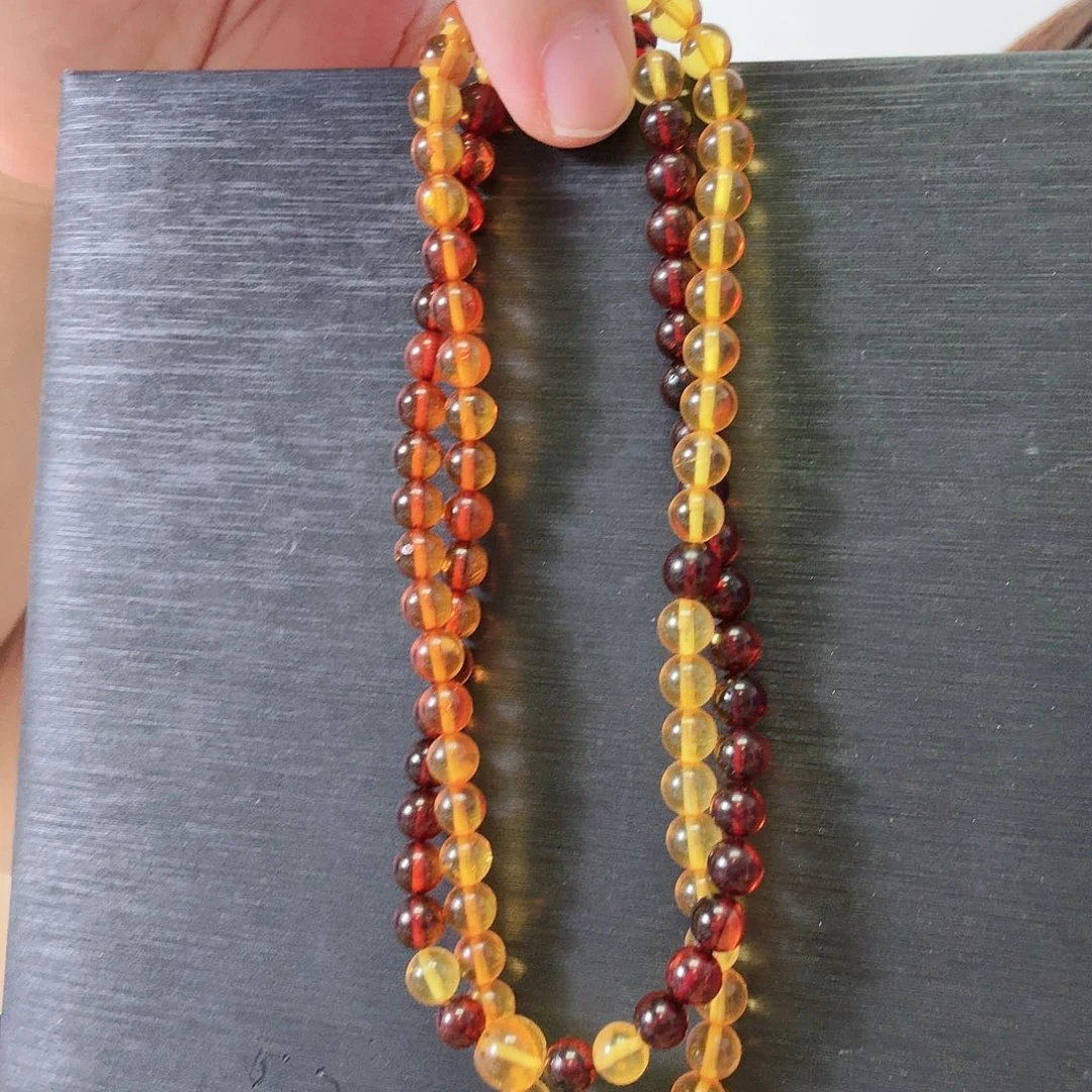 未镶嵌琥珀裸石仓库