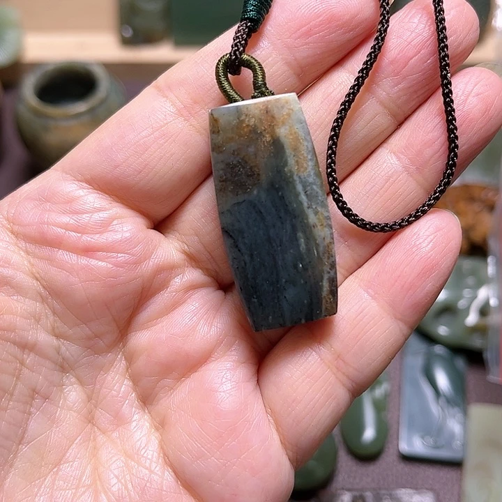 岫岩河磨玉（透闪石质玉）手绳未镶嵌