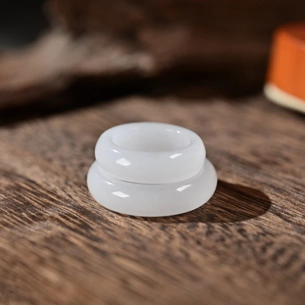 金丝玉戒指男女白色玉指环小众素圈玉石尾戒多样性发货拍一发一