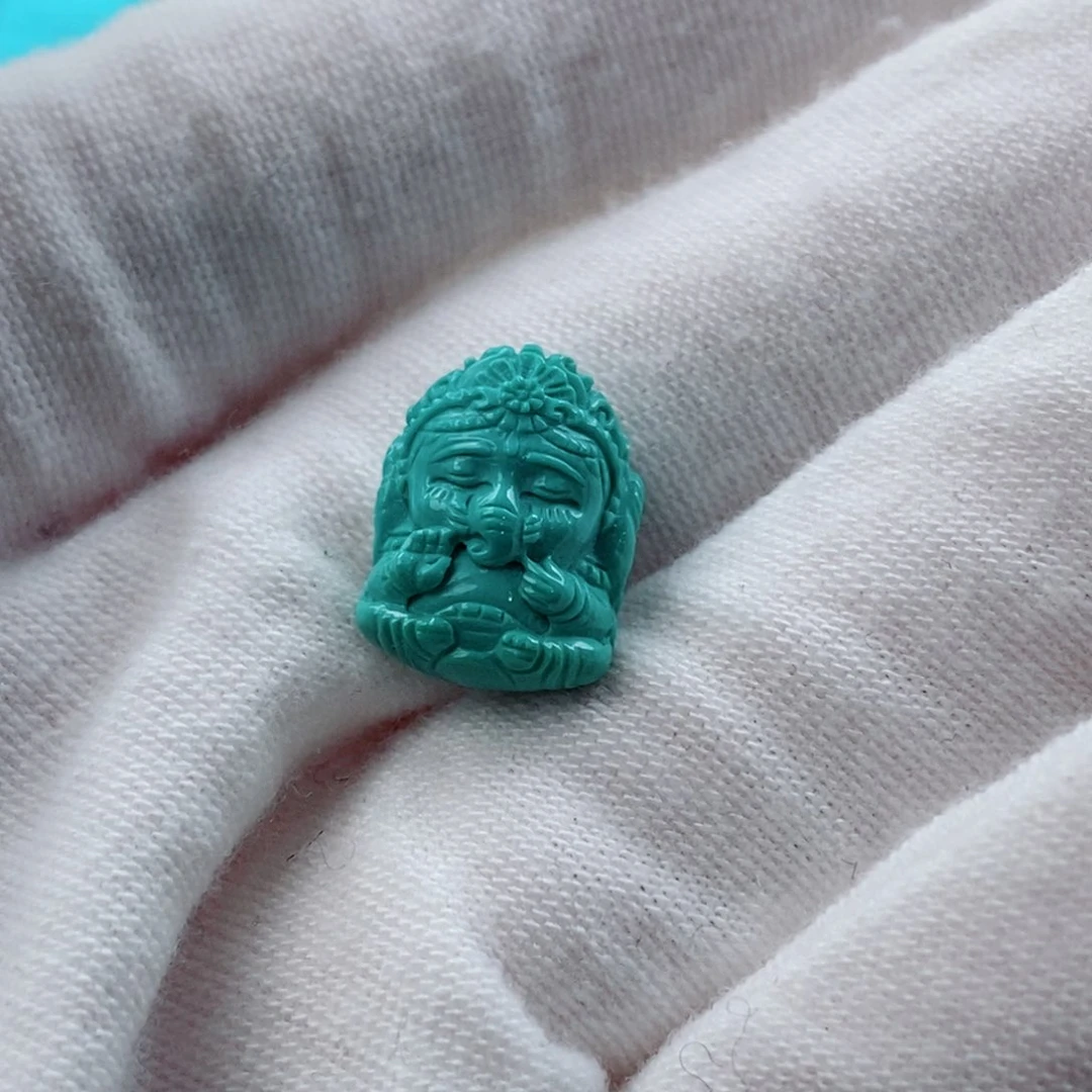 绿松石配饰未镶嵌