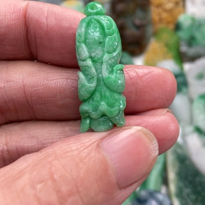 定制翡翠未镶嵌翡翠