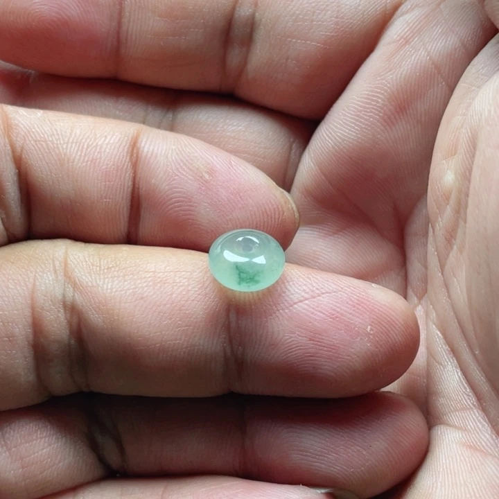 翡翠未镶嵌颈饰月翡翠