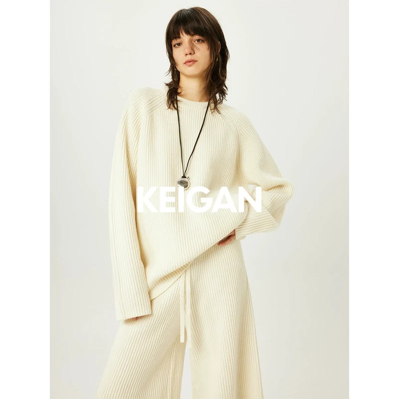 开间/秋冬刚需 时髦温暖荃羊毛坑条圆领毛衣连帽套衫中裤三件套