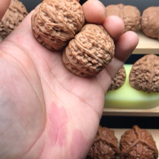 元***丶文玩核桃吊坠白狮子