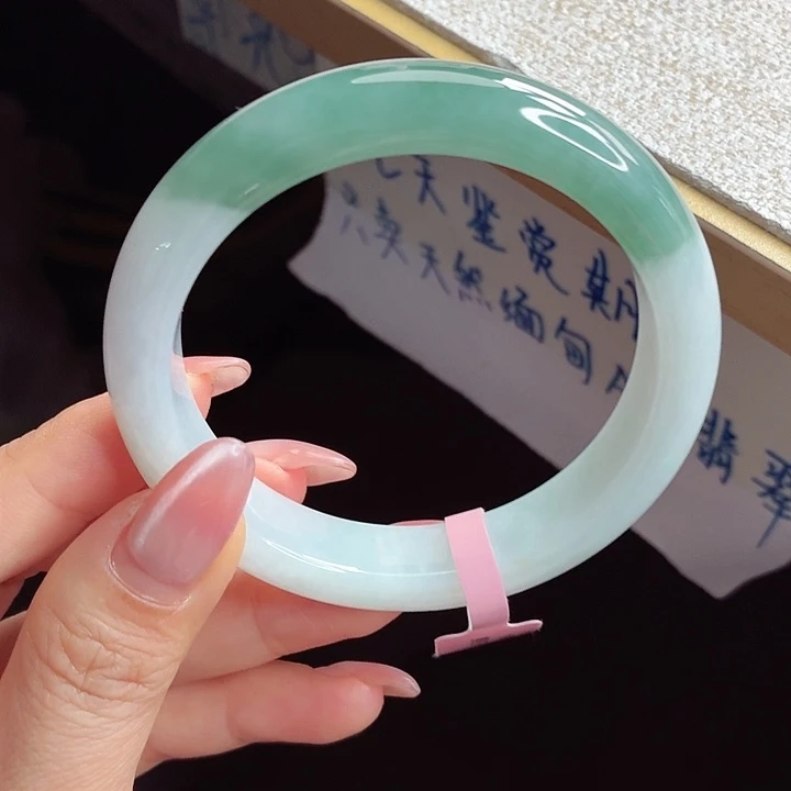 翡翠未镶嵌手镯手镯